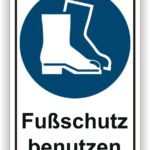 Symbol für Sicherheitsschuhe mit der Aufforderung, Fußschutz zu benutzen.