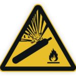 Warnschild für explosive Stoffe mit einem Symbol für eine Explosion und Feuer. Sicherheitshinweis für den Umgang mit gefährlichen Materialien.