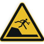 Warnschild für Rutschgefahr mit stilisierter Figur, die von einem Abhang fällt. Ideal für Sicherheitsanweisungen und Risikohinweise.