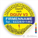 Prüfsiegel nach DGUV V3 mit Platz für Firmennamen und Kontaktnummer, zeigt den nächsten Prüftermin sowie Jahre für bevorstehende Prüfungen. Durchmesser 25-50 mm, farblich gekennzeichnete Jahreszahlen.