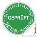 Grünes Prüfzeichen mit der Aufschrift "GEPRÜFT", umgeben von Zahlen von 1 bis 32, zeigt einen Durchmesser von 20-50 mm an. Ideal für die Kennzeichnung geprüfter Produkte oder Geräte.