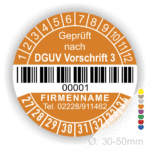 DGUV Prüfplakette mit Barcode und fortlaufender Nummerierung, Farbe orange, Aufdruck „Geprüft nach DGUV Vorschrift 3“, Durchmesser 30–50 mm. Individuell bedruckbarer Prüfaufkleber für elektrische Betriebsmittel nach DGUV V3 – ideal zur Sicherheitskennzeichnung und Prüfung gemäß DGUV Vorschrift 3. Prüfplaketten kaufen bei PrintEngel.de.